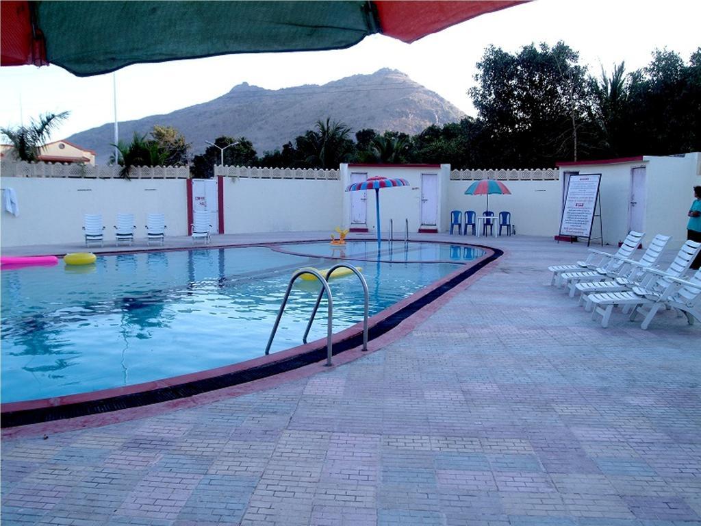 Leo Resorts Junagadh Eksteriør bilde